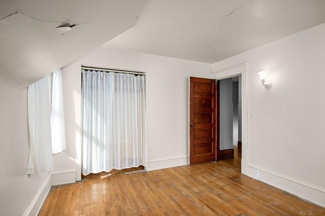 3237 29th Avenue S, Minneapolis, MN 55406