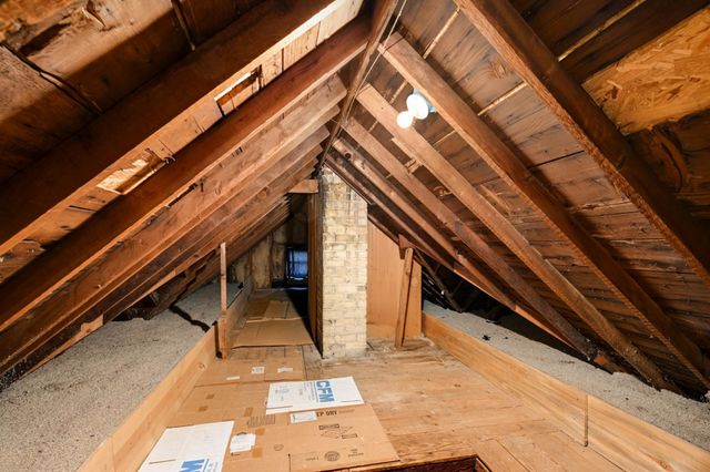 3237 29th Avenue S, Minneapolis, MN 55406