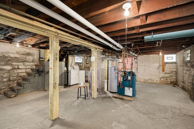 3237 29th Avenue S, Minneapolis, MN 55406