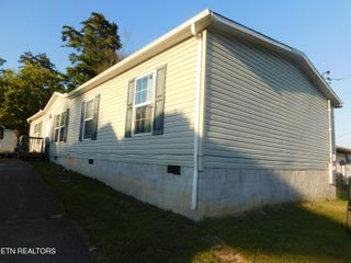 296 N Illinois Ave, Oak Ridge, TN 37830