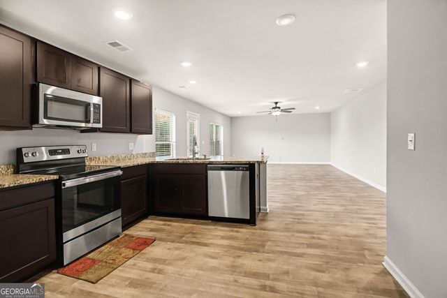 399 Toronto Circle, Hampton, GA 30228