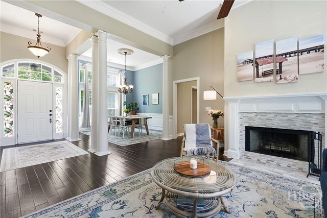 12 Baymeadow Lane, Savannah, GA 31405
