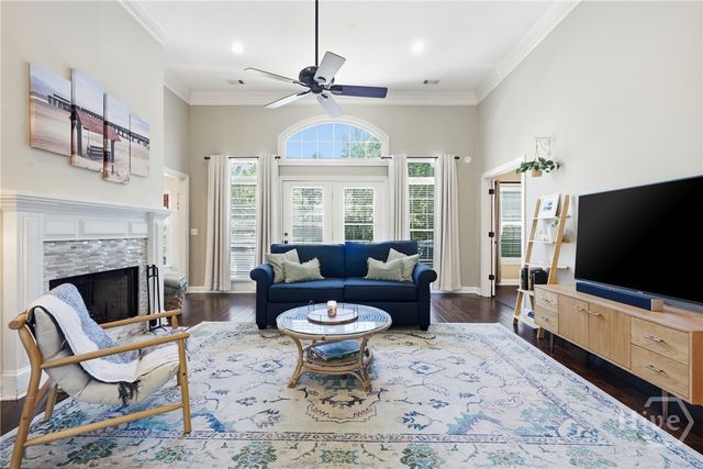 12 Baymeadow Lane, Savannah, GA 31405