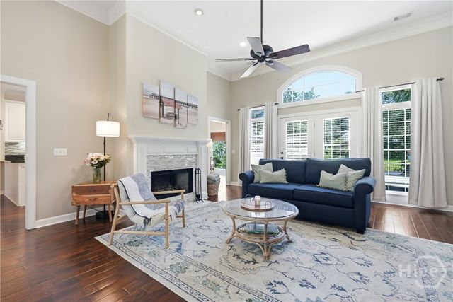 12 Baymeadow Lane, Savannah, GA 31405