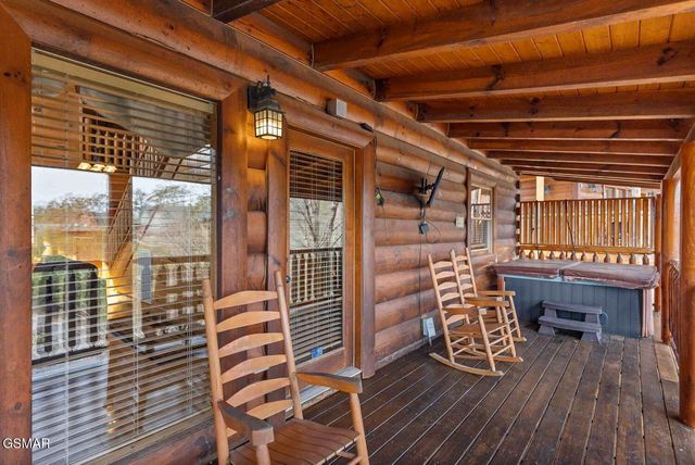 2006 Cougar Crossing Way, Sevierville, TN 37876