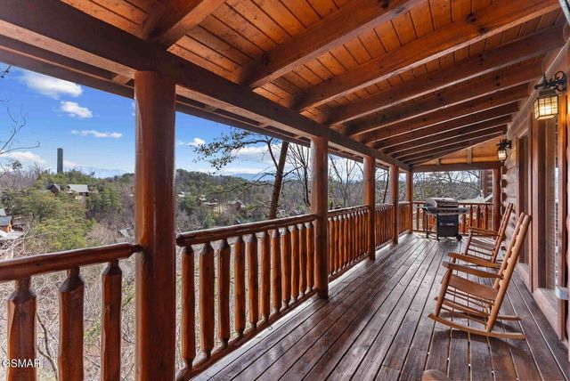 2006 Cougar Crossing Way, Sevierville, TN 37876