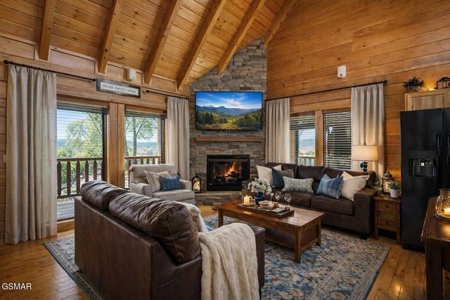 2006 Cougar Crossing Way, Sevierville, TN 37876