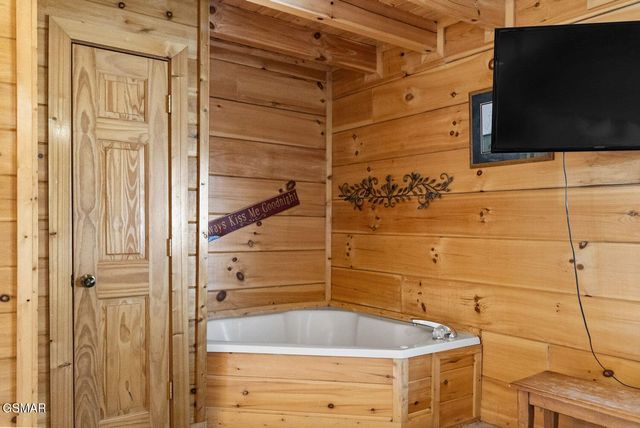 2006 Cougar Crossing Way, Sevierville, TN 37876