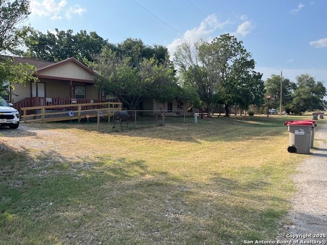 25 San Antonio Ave, Leming, TX 78050