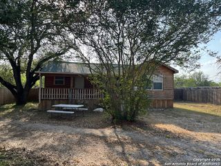 25 San Antonio Ave, Leming, TX 78050