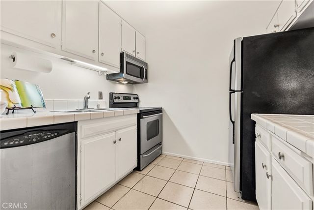 906 Camino Real 202, Redondo Beach, CA 90277
