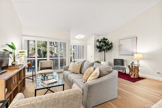 906 Camino Real 202, Redondo Beach, CA 90277