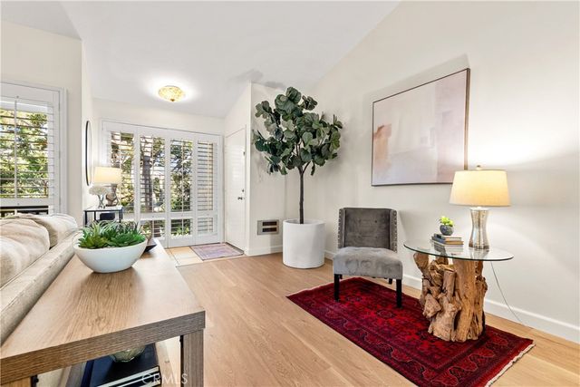 906 Camino Real 202, Redondo Beach, CA 90277