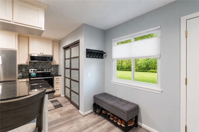 71 Lincoln Mills Road, East Rochester, NY 14445