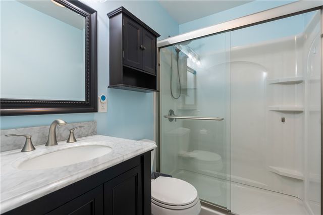 71 Lincoln Mills Road, East Rochester, NY 14445