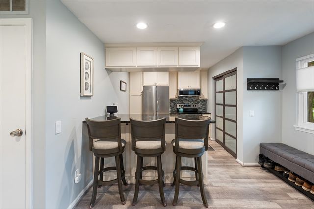 71 Lincoln Mills Road, East Rochester, NY 14445