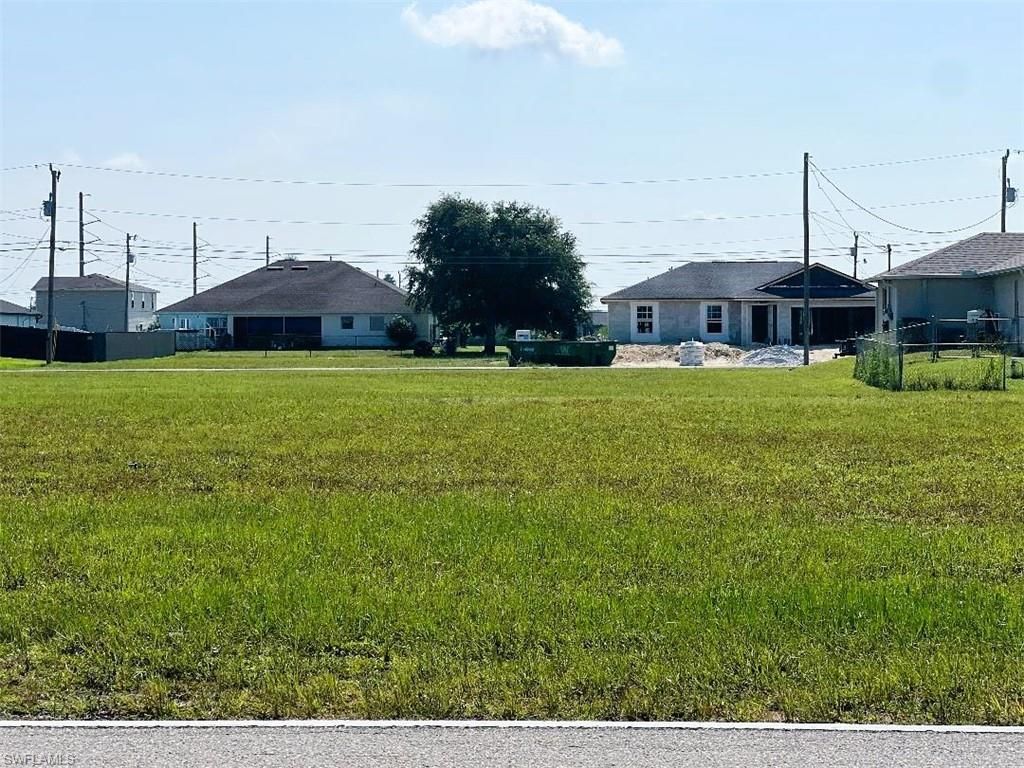 2713 Santa Barbara BLVD N, CAPE CORAL, FL 33993 — photo 2