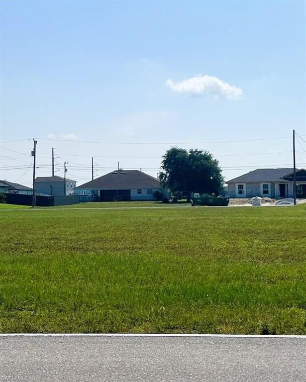 2713 Santa Barbara BLVD N, CAPE CORAL, FL 33993 — photo 3