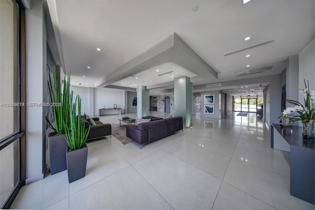 20379 W Country Club Dr 1433, Aventura, FL 33180