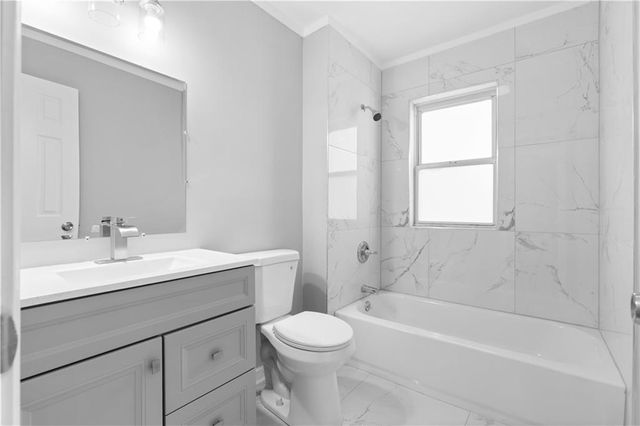 5433 Willow Avenue, Raytown, MO 64133