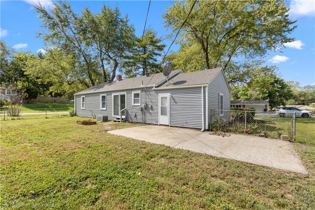 5433 Willow Avenue, Raytown, MO 64133