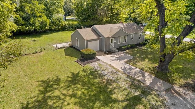 5433 Willow Avenue, Raytown, MO 64133