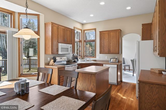 12677 Stoney Way, Eden Prairie, MN 55347