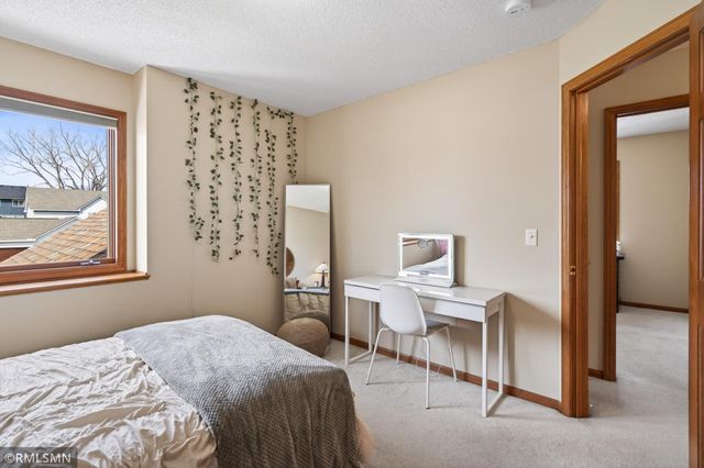 12677 Stoney Way, Eden Prairie, MN 55347