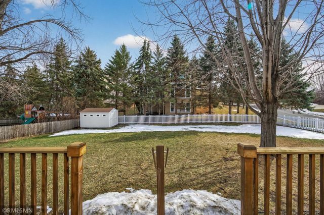 12677 Stoney Way, Eden Prairie, MN 55347