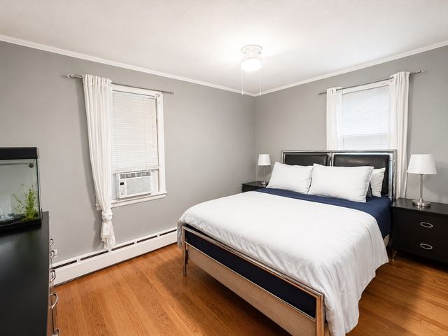 39 Lawnwood St, Springfield, MA 01119