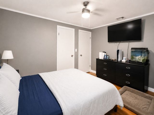 39 Lawnwood St, Springfield, MA 01119