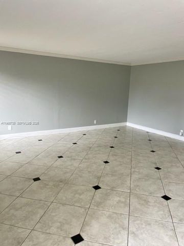 613 N University Dr 4, Plantation, FL 33324