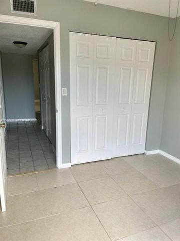 613 N University Dr 4, Plantation, FL 33324