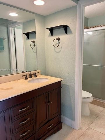 613 N University Dr 4, Plantation, FL 33324