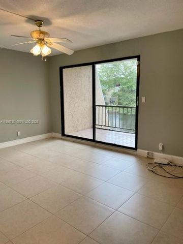 613 N University Dr 4, Plantation, FL 33324