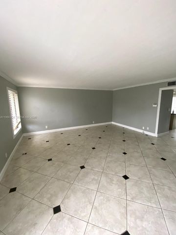 613 N University Dr 4, Plantation, FL 33324