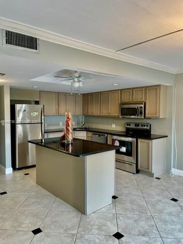 613 N University Dr 4, Plantation, FL 33324