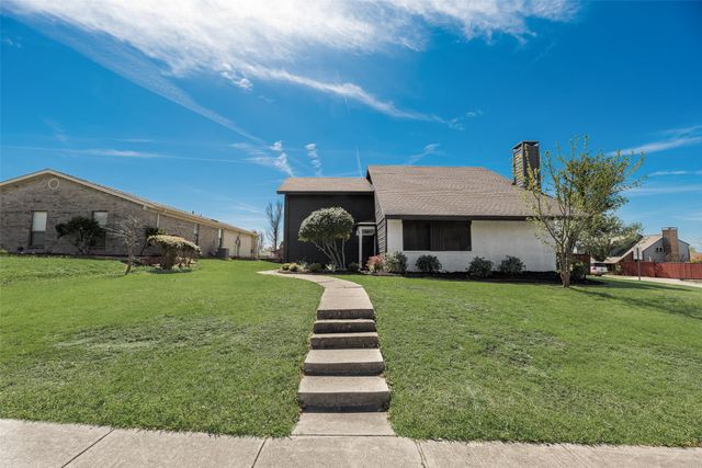 1700 Hartford Drive, Carrollton, TX 75007