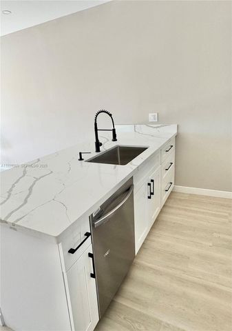 630 NE 166th St 2, Miami, FL 33162