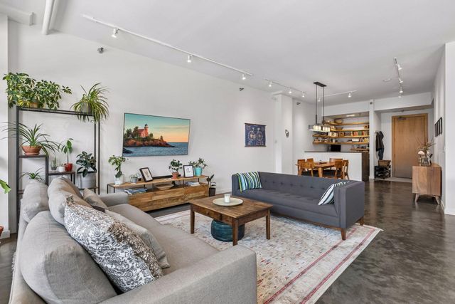 600 S 2nd Street S302, Minneapolis, MN 55401