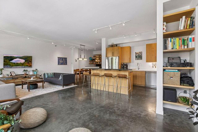 600 S 2nd Street S302, Minneapolis, MN 55401