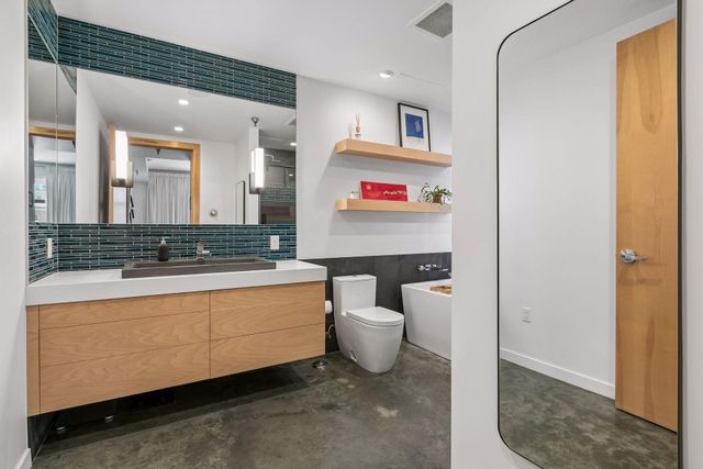 600 S 2nd Street S302, Minneapolis, MN 55401