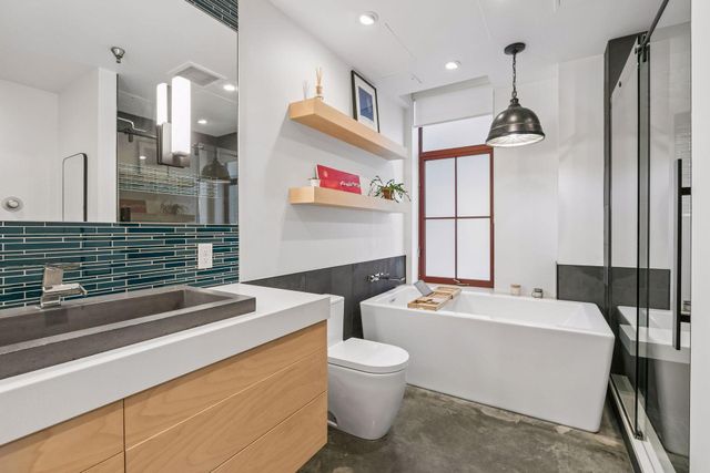 600 S 2nd Street S302, Minneapolis, MN 55401
