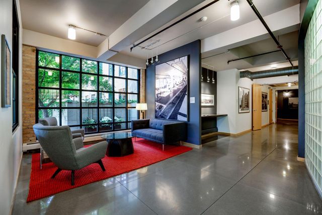600 S 2nd Street S302, Minneapolis, MN 55401