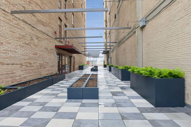 600 S 2nd Street S302, Minneapolis, MN 55401