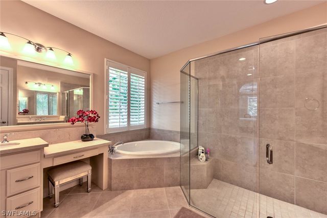 7755 Martino CIR, Naples, FL 34112