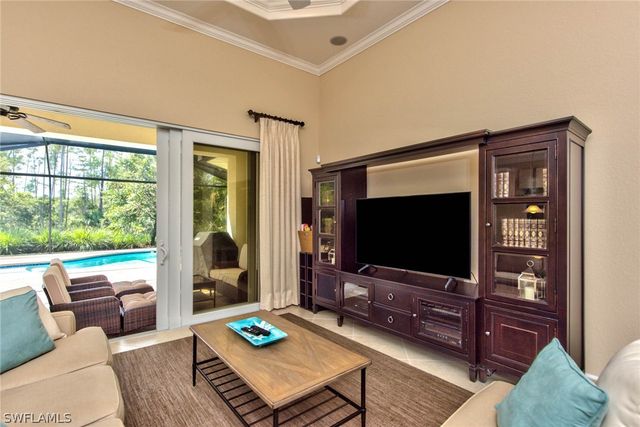 7755 Martino CIR, Naples, FL 34112