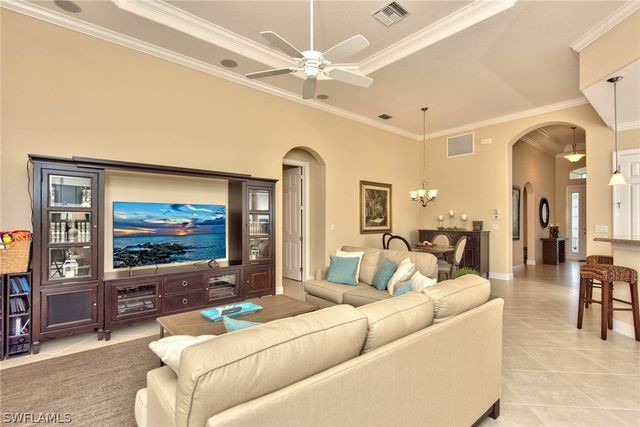 7755 Martino CIR, Naples, FL 34112