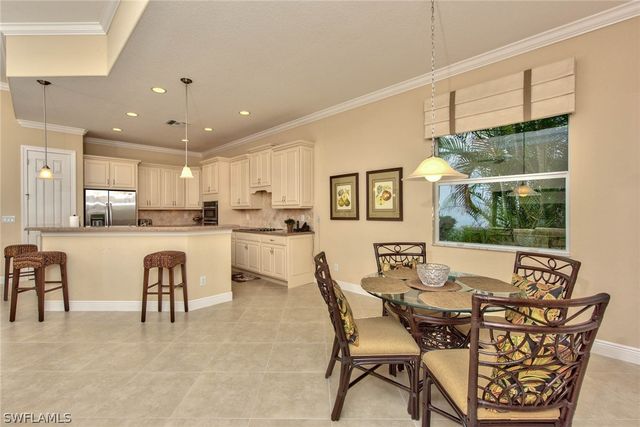 7755 Martino CIR, Naples, FL 34112