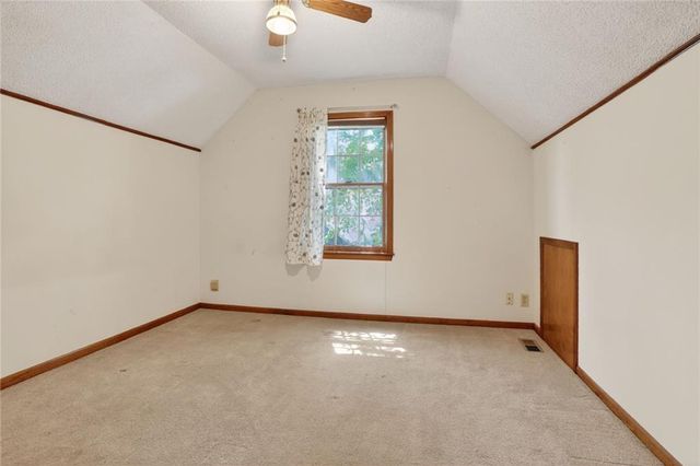 11705 Grant Street, Overland Park, KS 66210